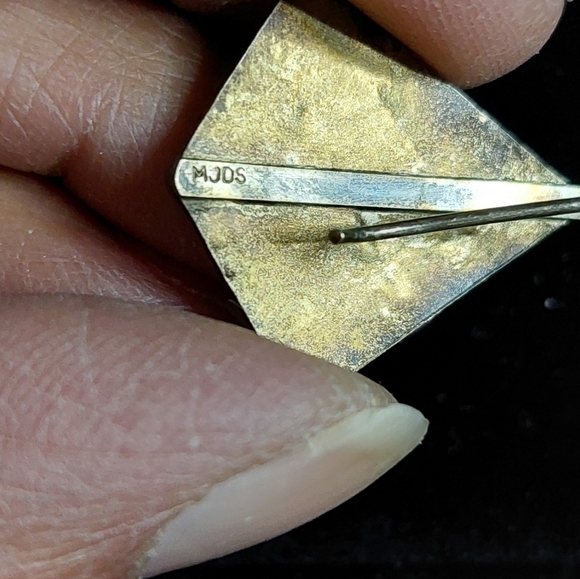 Vintage* MJDS 40s Sterling Etched Earrings - Picture 3 of 5